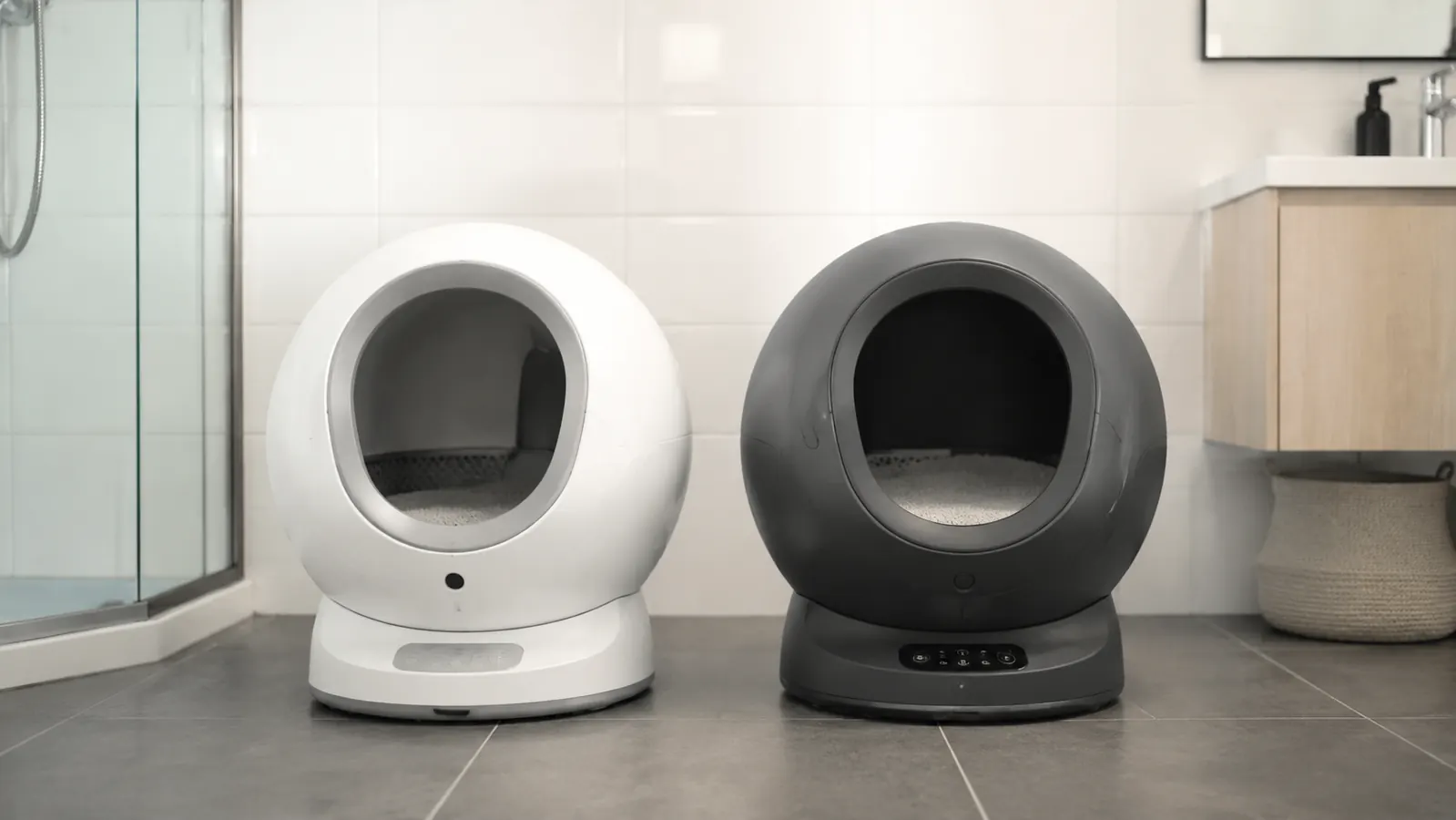 Fumoi vs Litter-Robot: Is the Budget Option Good Enough for a Multi-Cat Home